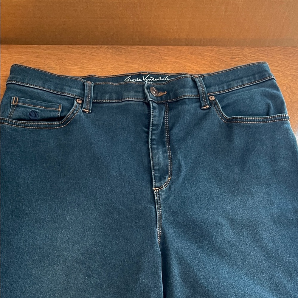 Gloria Vanderbilt Women's Dark Indigo Straight Leg Jeans